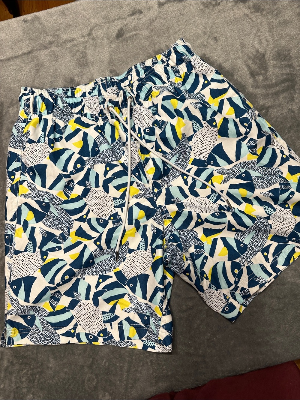 EUC Lands' End Blue & Yellow Fish-Print Swim Trunks Sz M 32-34